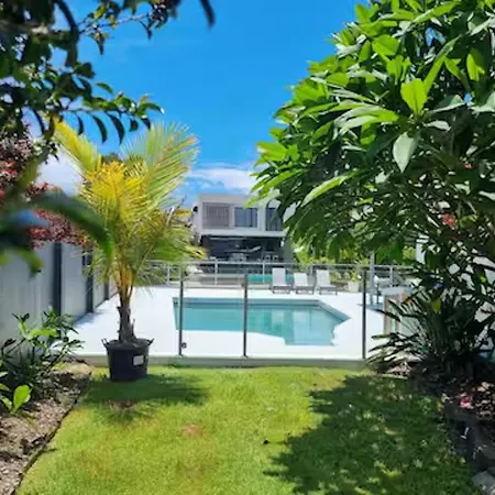 Spacious Palm Beach Home Near Creek, Beach & Cafes-2